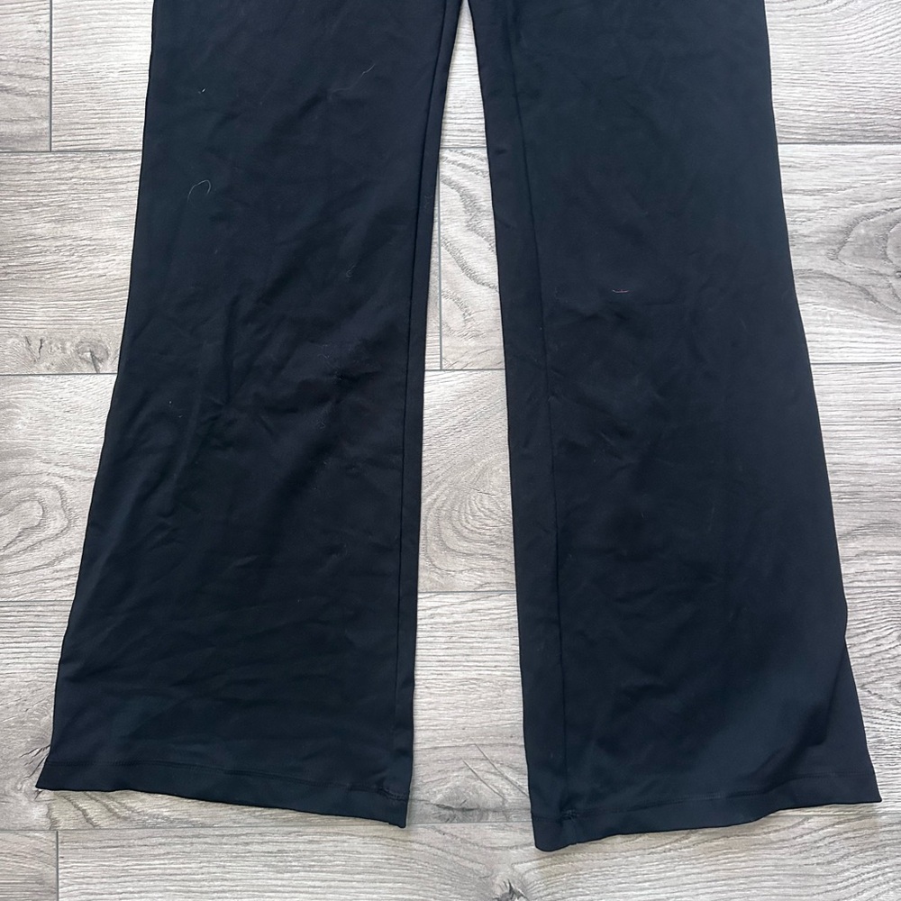 Women's Black and Blue Yoga Pants - Picture 2 of 5